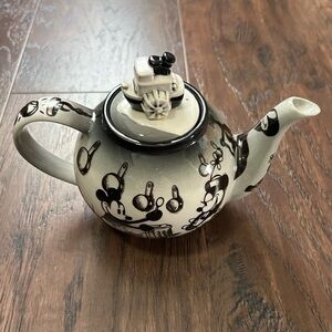 Disney Steamboat Willie Mickey Mouse Teapot - Black and Gray